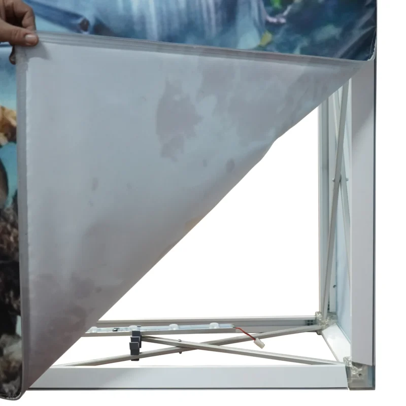 Pop-Up-Textile-With-Light-05