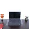 laptopstaender-aus-acryl-1