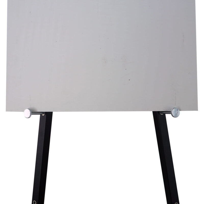 Metal-Floor-Easel-3